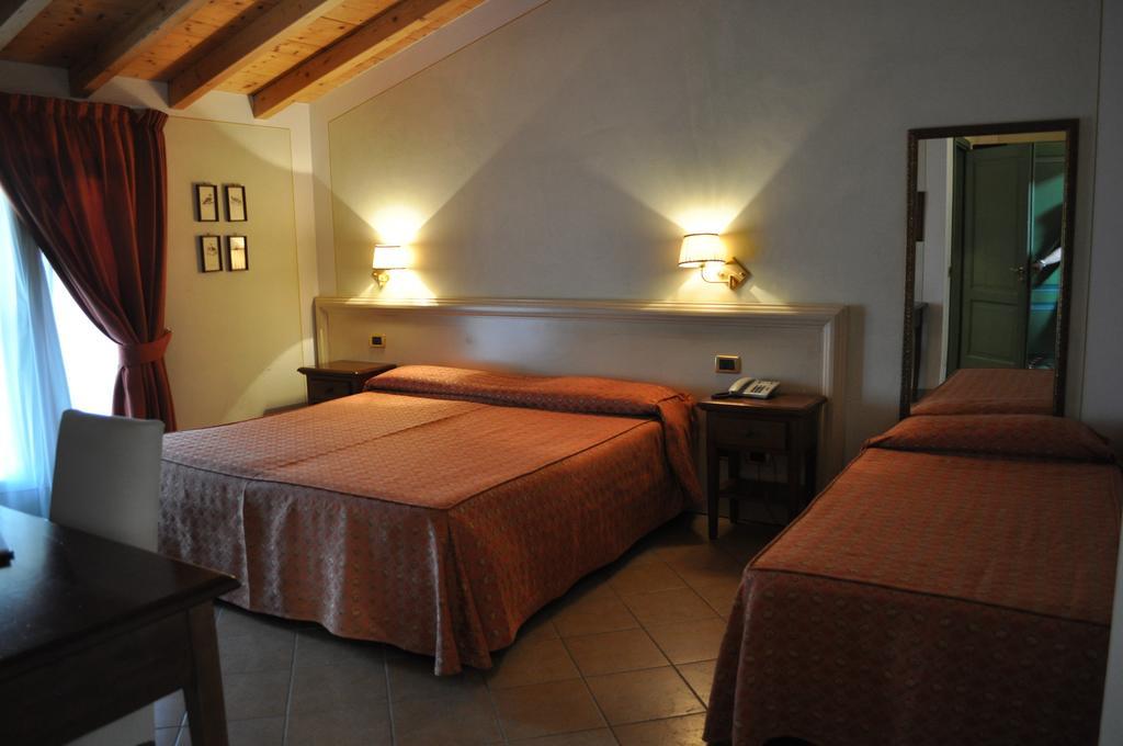 Hotel La Corte Bedizzol Rom bilde